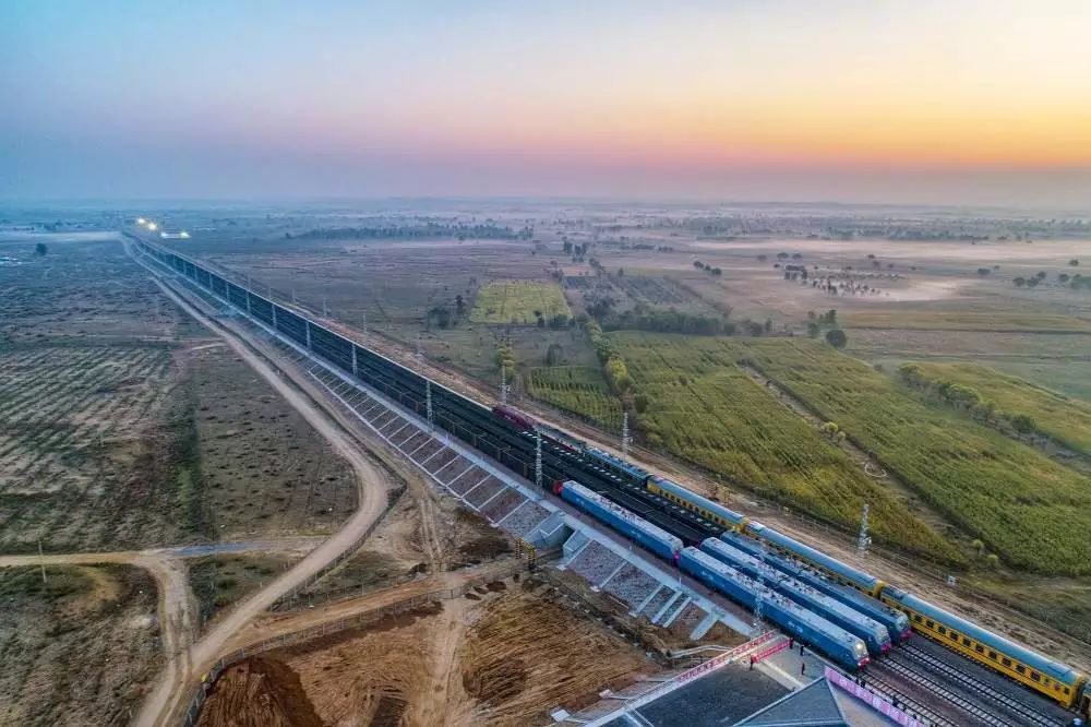 縱行七省區直至江西！今天通車的這條鐵路，有多重要？