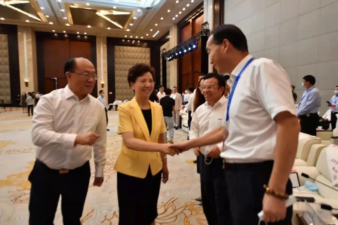 東西部攜手 加速新能源產業(yè)落地——暉陽新能源10萬噸鋰電池材料項目在黔開工