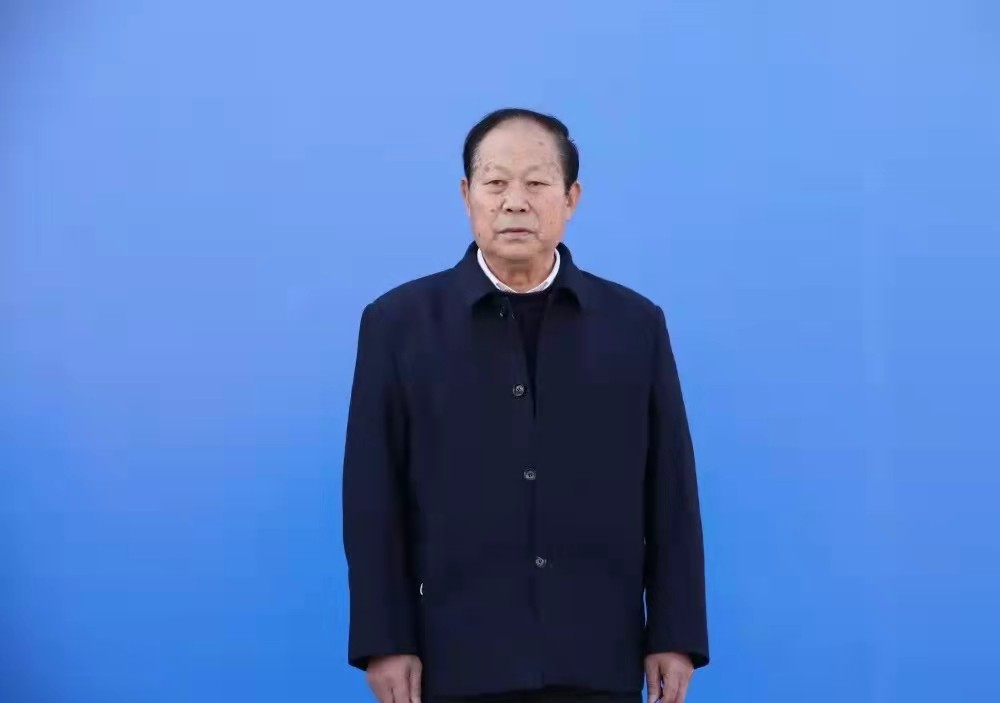 東西部攜手 加速新能源產業(yè)落地——暉陽新能源10萬噸鋰電池材料項目在黔開工