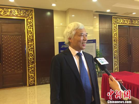 “天然氣將成為中國的第三大主體能源”，國務院發展研究中心資源與環境政策研究所研究員郭焦鋒。高瑞峰攝